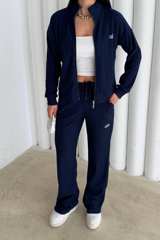 Mevsimlik Lacivert Fit Takım